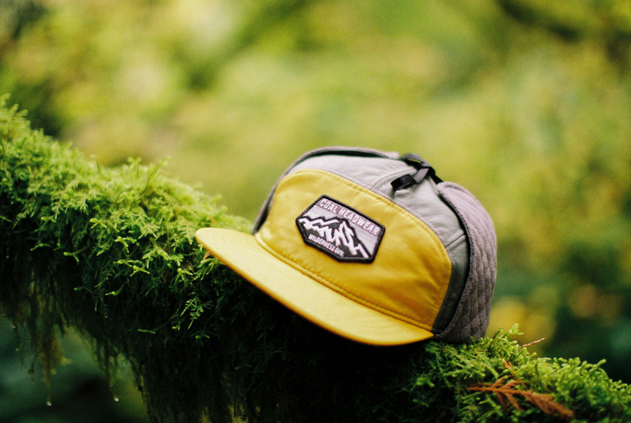 The Tracker Flannel Lined 5 Panel Earflap Cap - Image 3