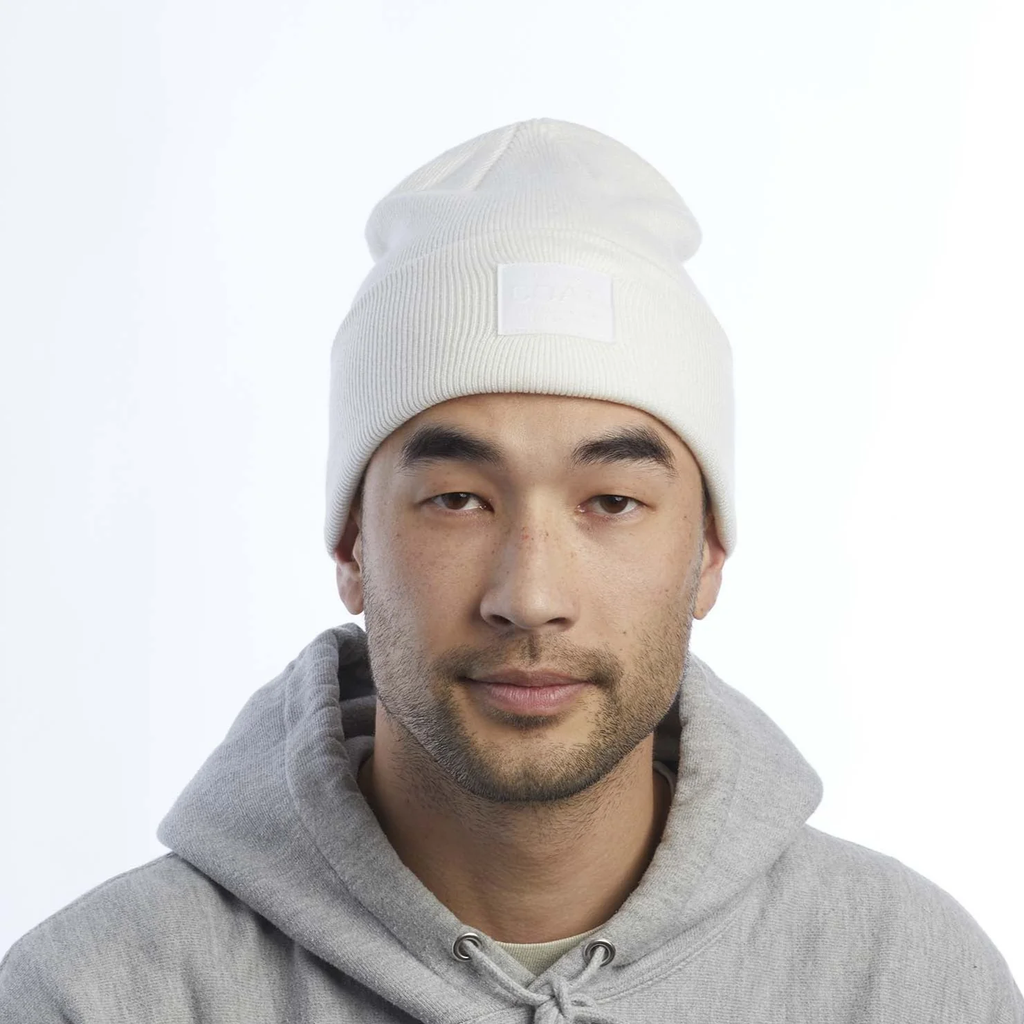 The Uniform Cashmere Knit Cuff Beanie - Image 5