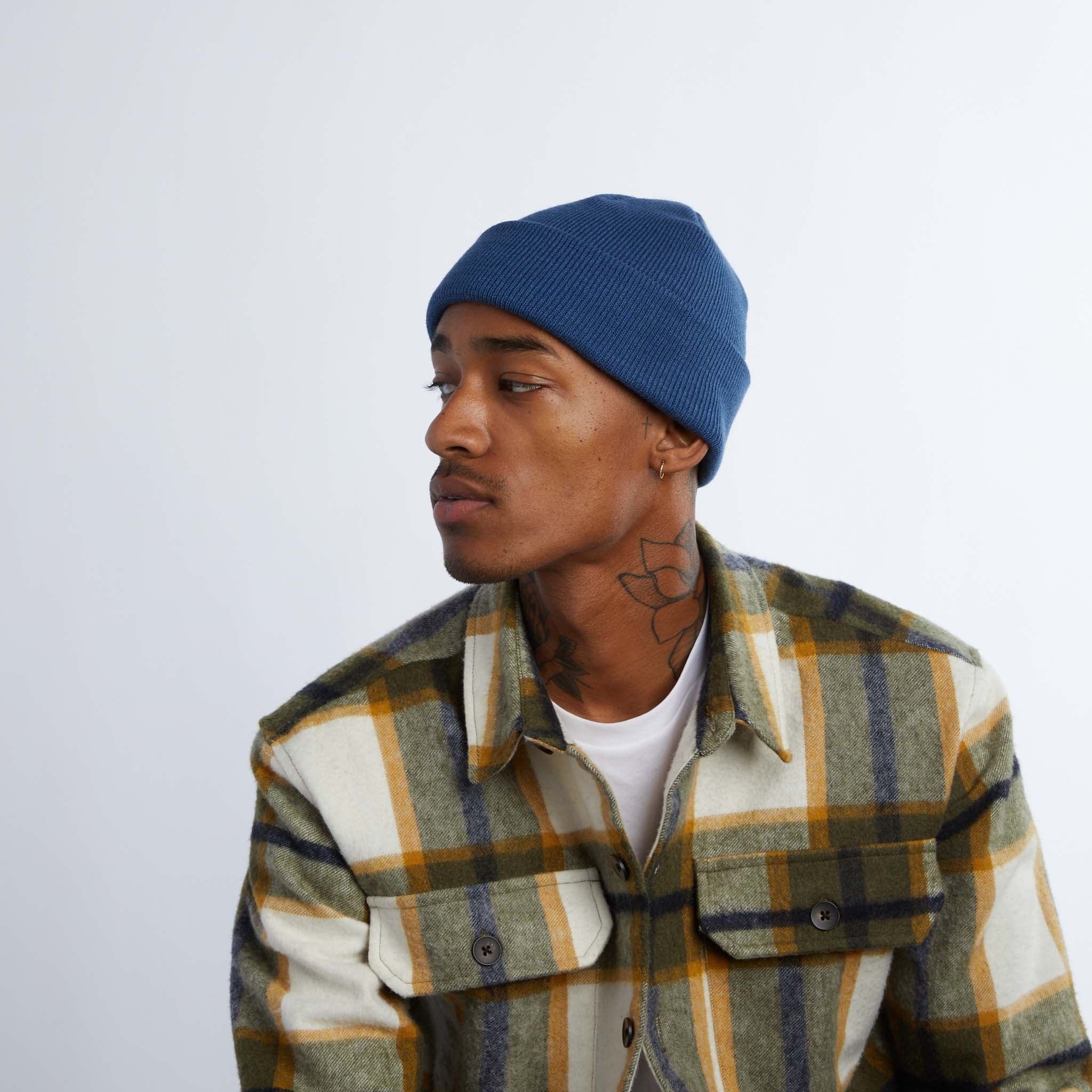 The Uniform Low Recycled Knit Cuff Beanie - Image 20
